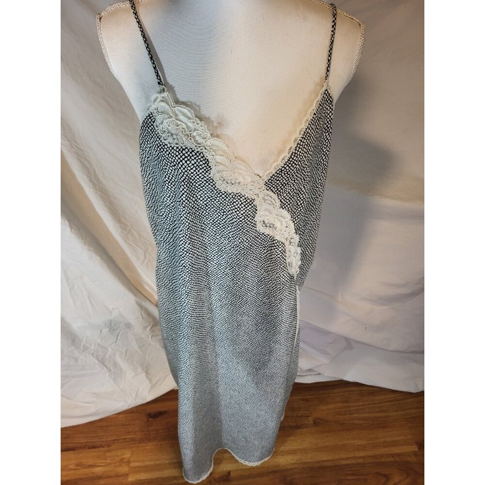 Vintage‎ Val Mode Lingerie USA Lace  Size Large Sexy Black Cream